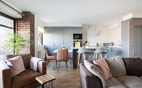 New Lisburn Road Apartment - Free Parking