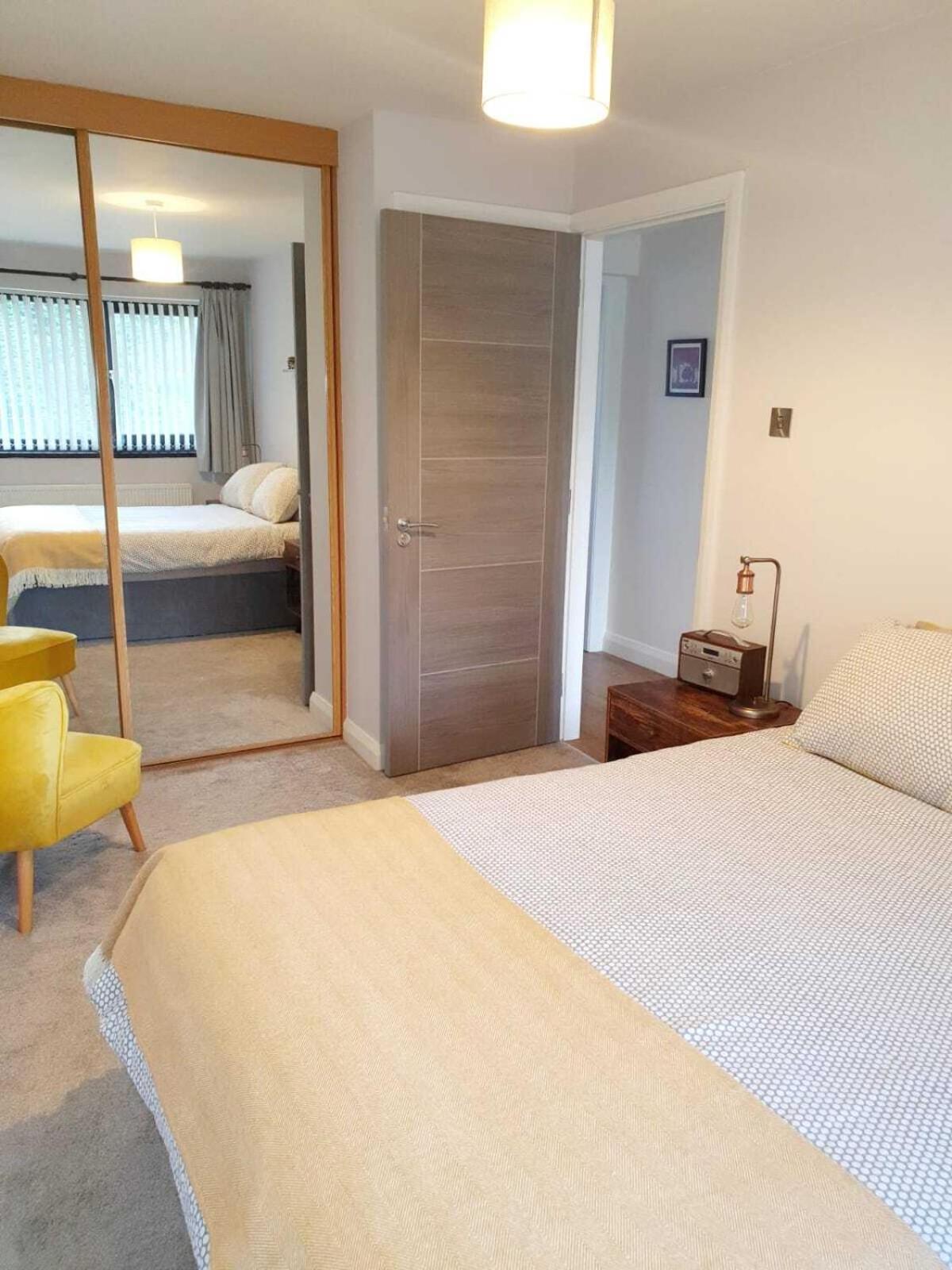 New Lisburn Road Apartment - Free Parking Belfast Room photo